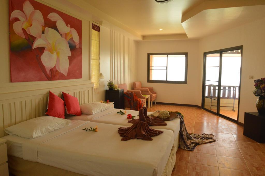 Koh Ngai Cliff Beach Resort Bagian luar foto