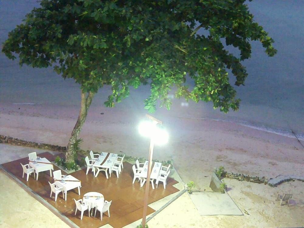 Koh Ngai Cliff Beach Resort Bagian luar foto